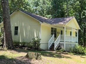 Building Photo - 1421 Clevenger Rd