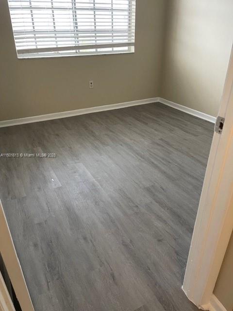Foto del edificio - 1733 Village Blvd