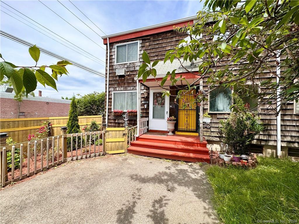 Primary Photo - 610 Seaview Ave