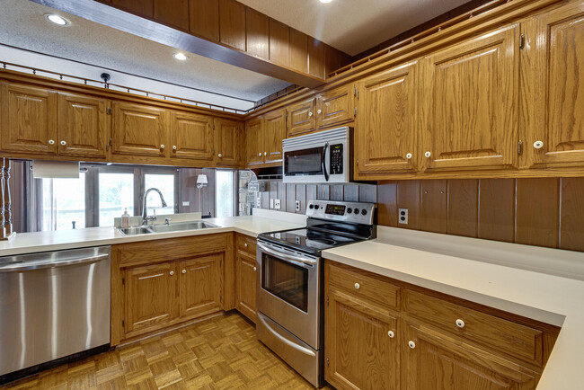 Building Photo - 1233 Reelfoot Cir