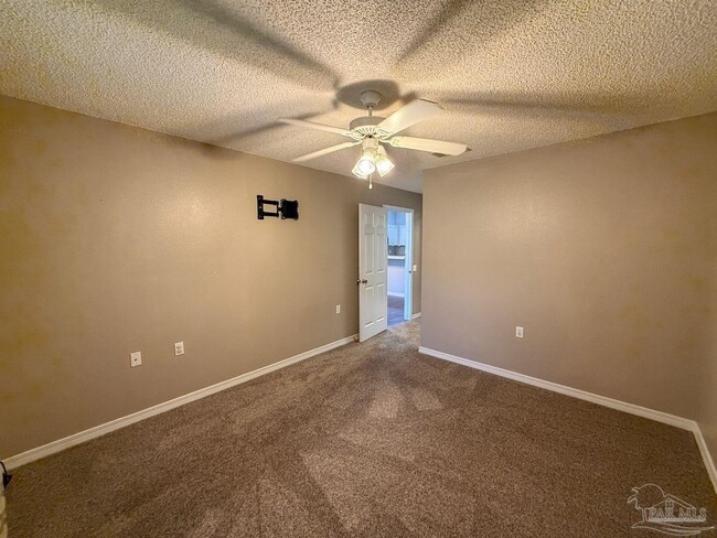 Building Photo - 2511 Trailwood Dr