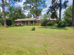 Building Photo - 484 GA-122