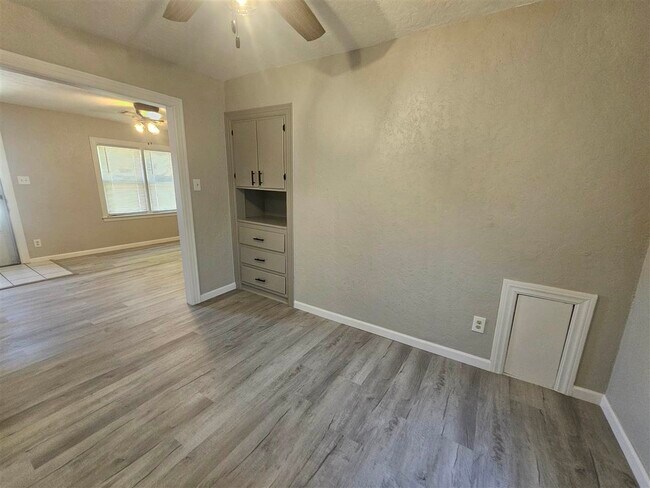 Foto del edificio - 1446 NW 22nd St