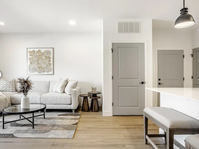 Interior Photo - Prairie Encore
