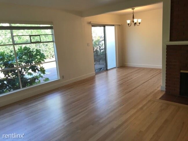 Building Photo - 3 br, 1.5 bath House - 3125 Mount Diablo St