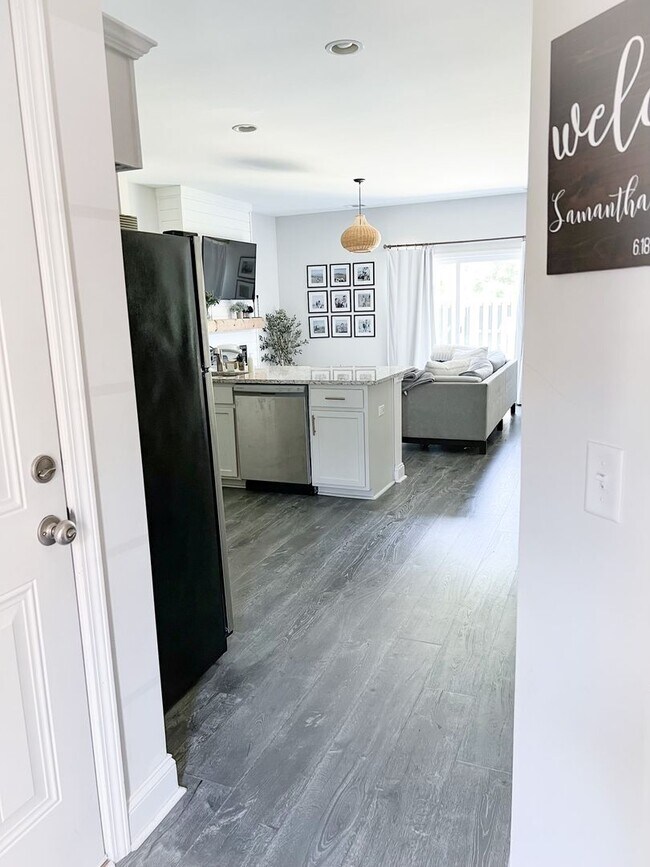 Foto del edificio - 3 Bedroom Townhome