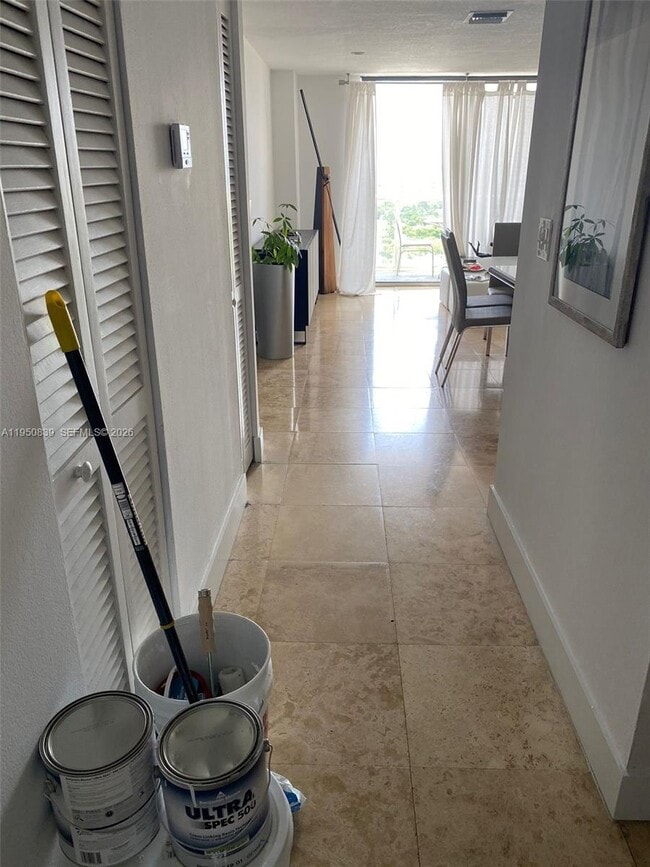 Building Photo - 13499 Biscayne Blvd