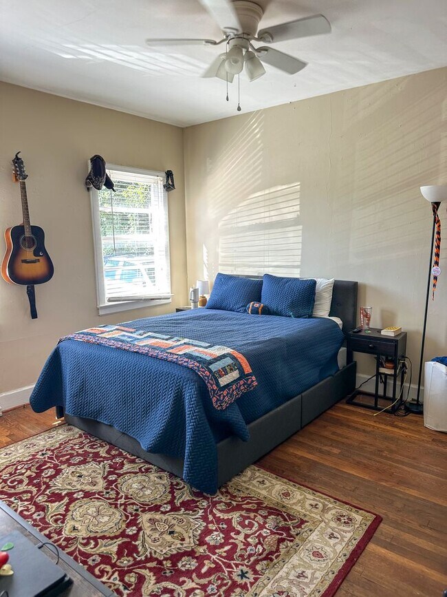 Foto del edificio - 332 Genelda Ave