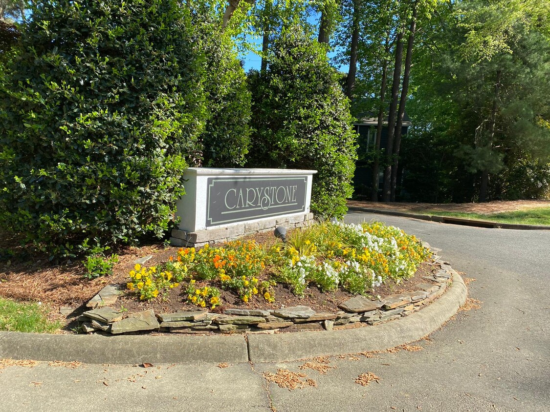 Photo - 208 Virginia Pl (Cary, NC)