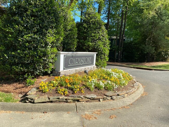 Photo - 208 Virginia Pl Townhome