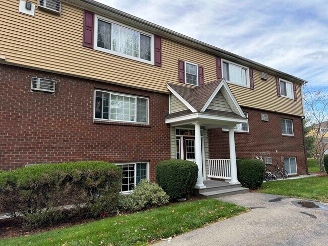 Foto del edificio - 3981 Brown Ave