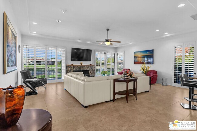 Foto del edificio - 10 Colgate Dr