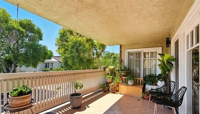 Foto del edificio - 1310 Roxbury Dr