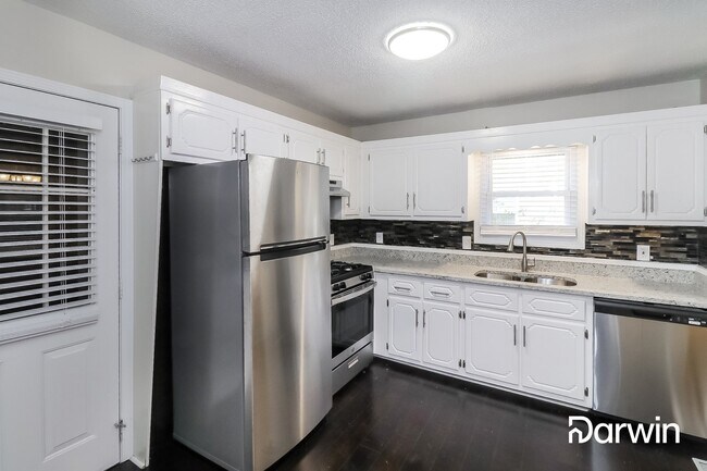 Foto del edificio - 2594 Candler Way