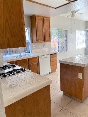 Building Photo - 30083 Westlake Dr