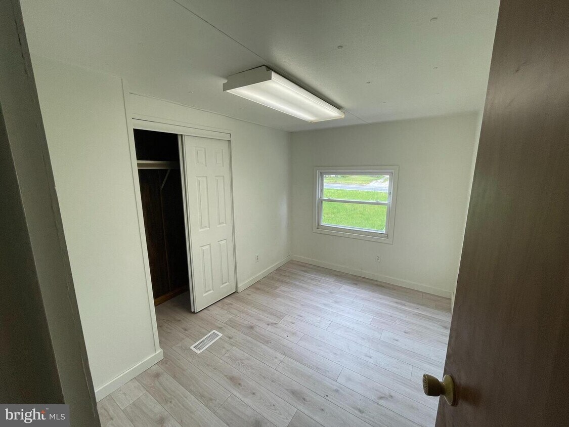 Building Photo - 86 Fairton Millville Rd