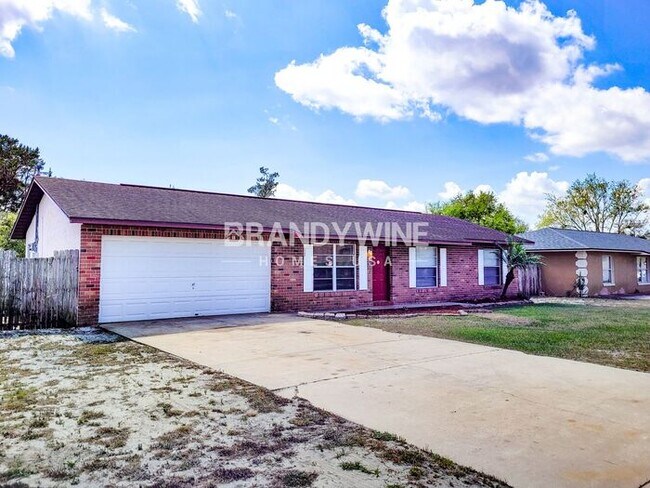 Building Photo - Charming and Welcoming 3BR! A remarkable f...