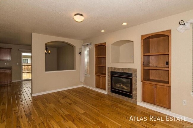 Building Photo - 9539 E Iowa Cir