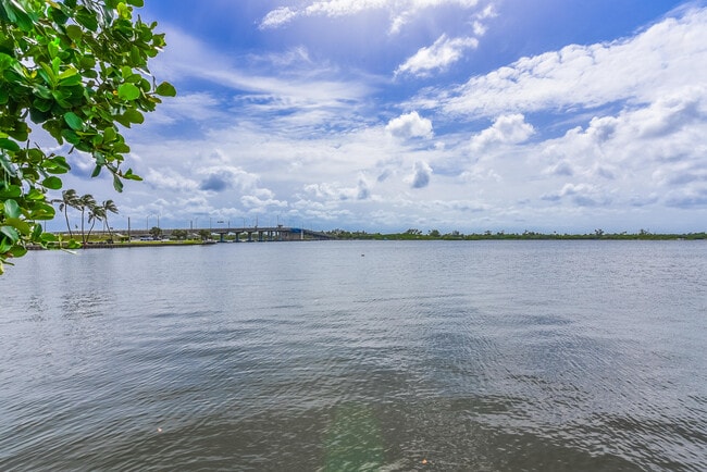 Foto del edificio - 2860 S Ocean Blvd