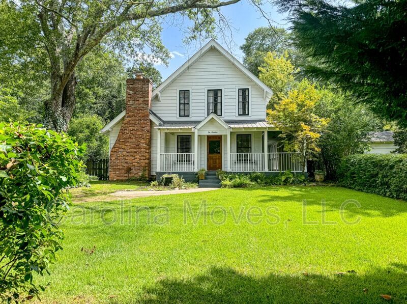 Primary Photo - 219 Randall St