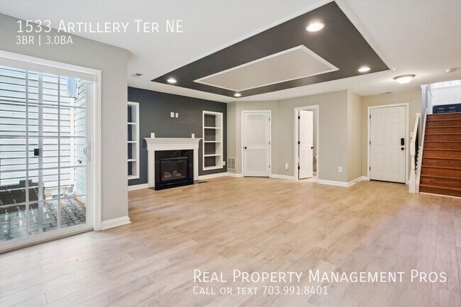 Building Photo - 1533 Artillery Terrace NE
