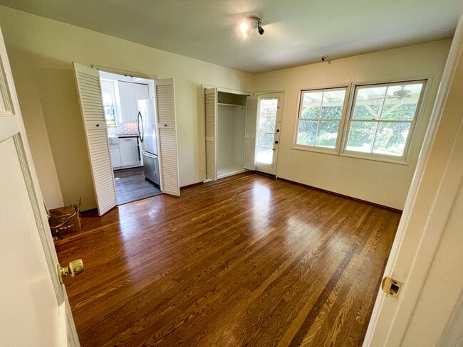 Office/Media room/Bedroom 3 - 6461 Gaviota Ave