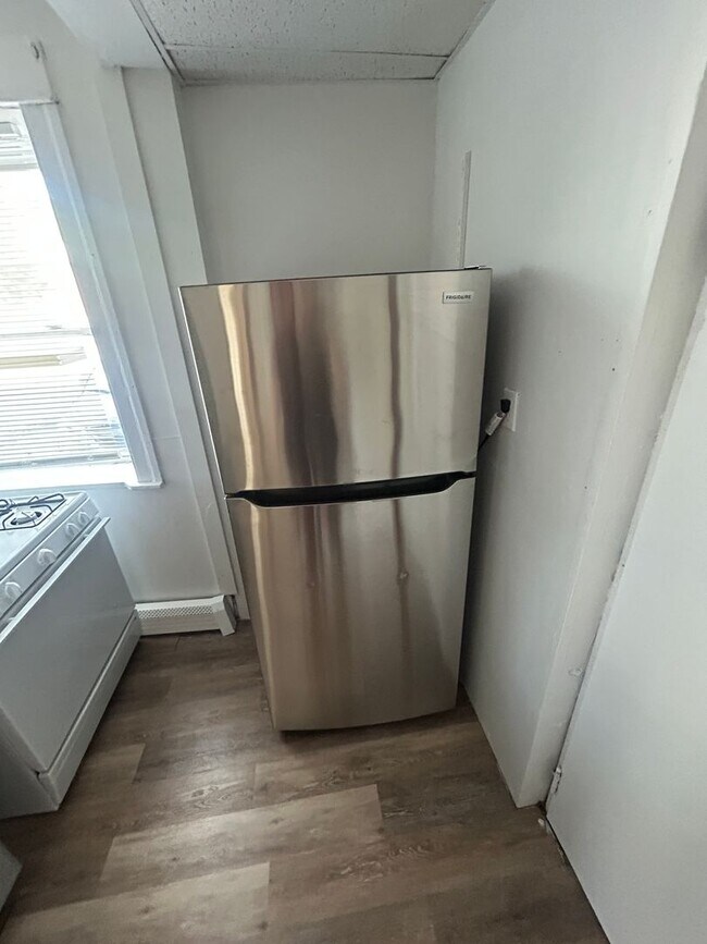 Foto del edificio - 1 Hitchcock Rd