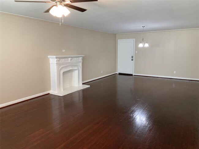 Building Photo - 307 Avondale St