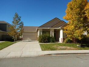 Building Photo - 10261 Wolf Ridge Way