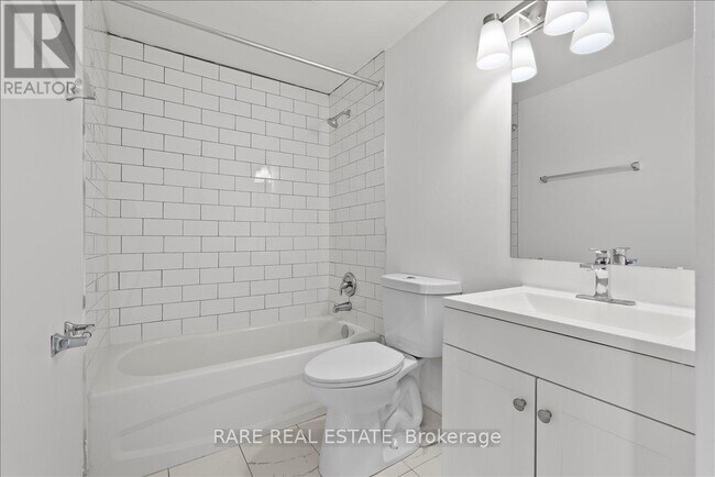 Building Photo - 7555 Goreway Dr
