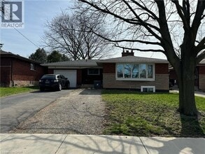 Building Photo - 14 Fisher Crescent