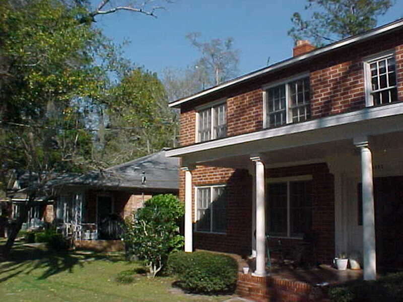Foto del edificio - 1503 Fernando Dr