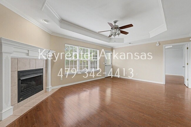 Building Photo - 3801 SW Carriageway Ave