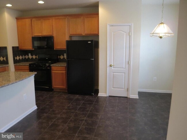 Foto del edificio - 7017 Little Thames Drive