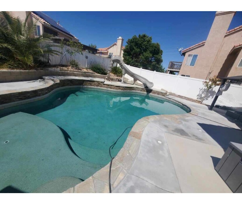 Swimming Pool with Fun Slide! - 13241 Paradise Ct