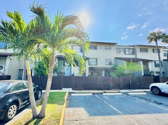 Photo - 10000 NW 9th St Cir Townhome