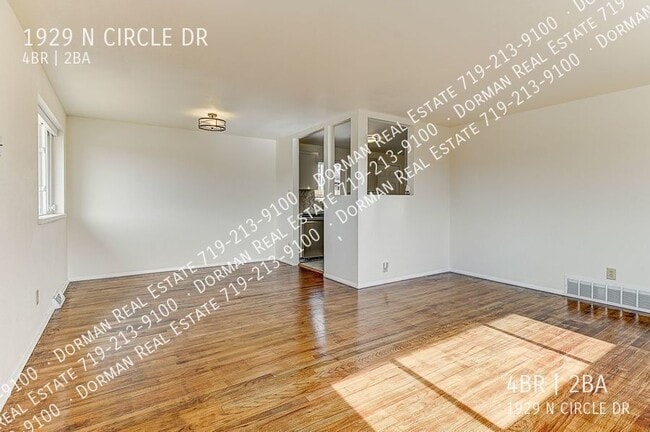 Building Photo - Newly Renovated Single Family