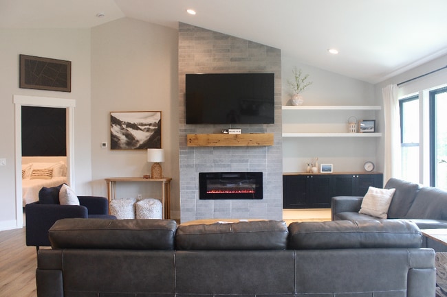 Building Photo - 7269 Yellowstone Dr