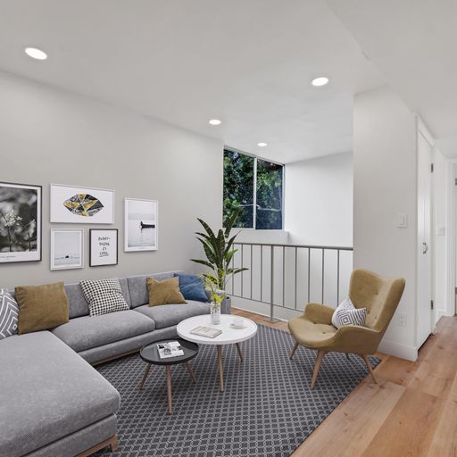Multi-Use Loft Area - 18128 Killion St