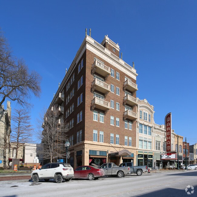 Wareham 418 Poyntz Ave Apartments Manhattan, KS