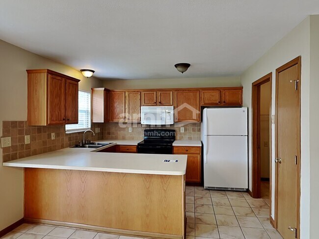 Building Photo - 3846 Carriage Run Drive