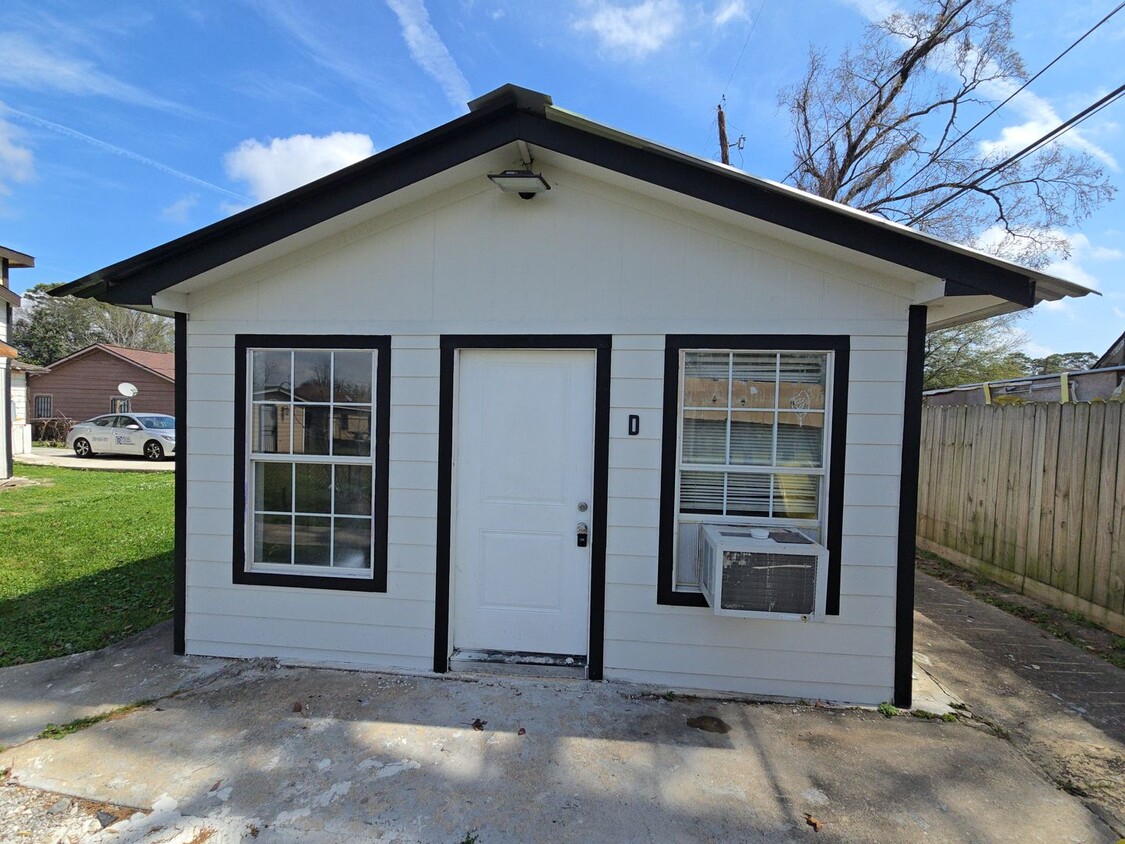 Photo - 9010 Linda Vista Rd - Unit D **HALF OFF THE SECOND MONTH'S RENT MOVE-IN SPECIAL**