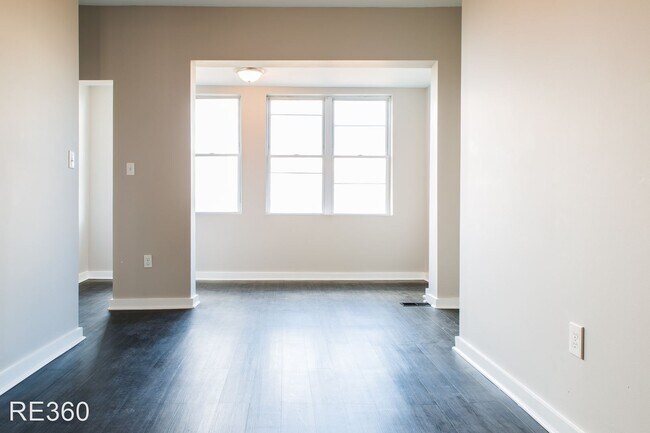 Building Photo - 3 br, 2 bath House - 1031 E Warrington Ave...