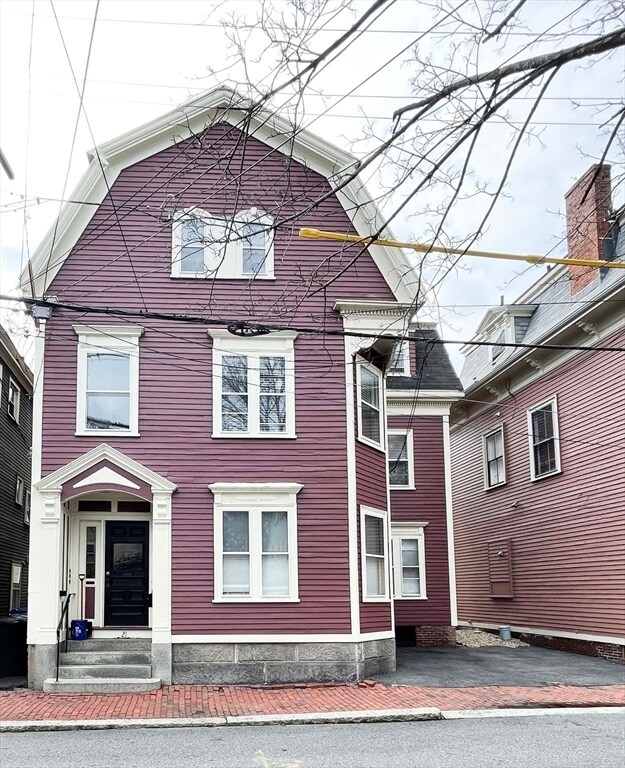 Primary Photo - 21 Beckford St