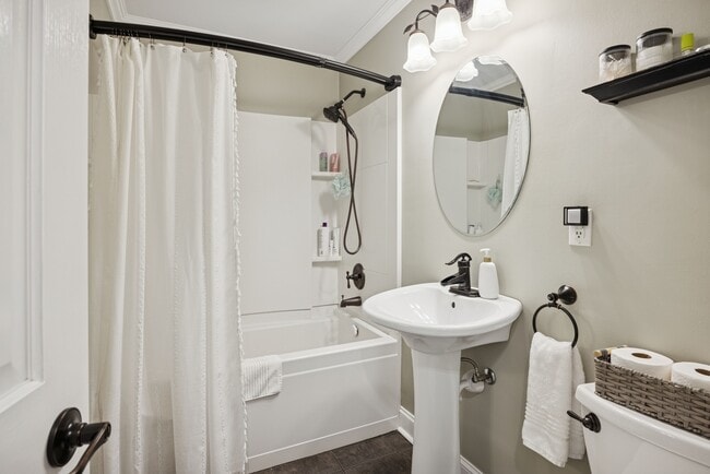 Building Photo - 3609 Bobwhite Ln