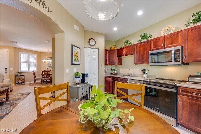 Building Photo - 3347 Dandolo Cir