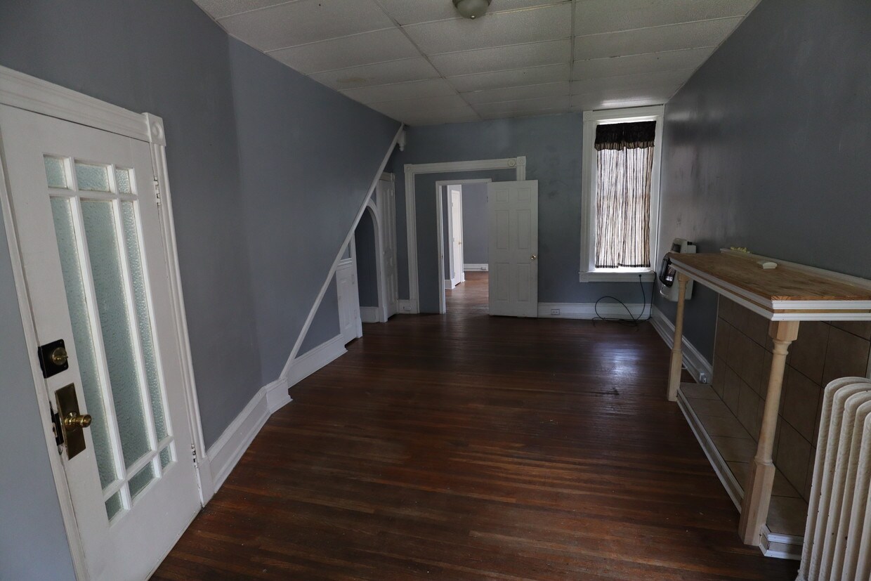 Primary Photo - 929 N 3rd St