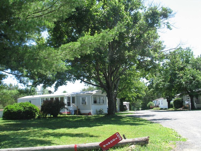 Building Photo - Widows Creek Mobile Home Park