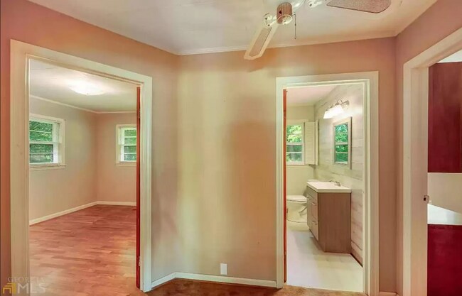 Foto del edificio - 1617 Sugar Valley Rd NW