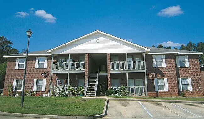 Exterior - Harbor Run Apartments
